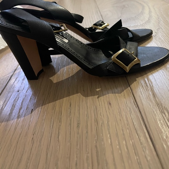 manolo blahnik - Picture 3 of 6